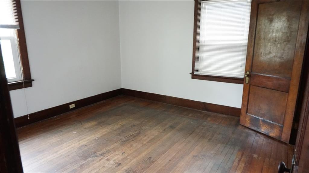 1121 Ingham Street Pittsburgh, PA 15212 - Photo 11 of 22 Gallery Image 11
