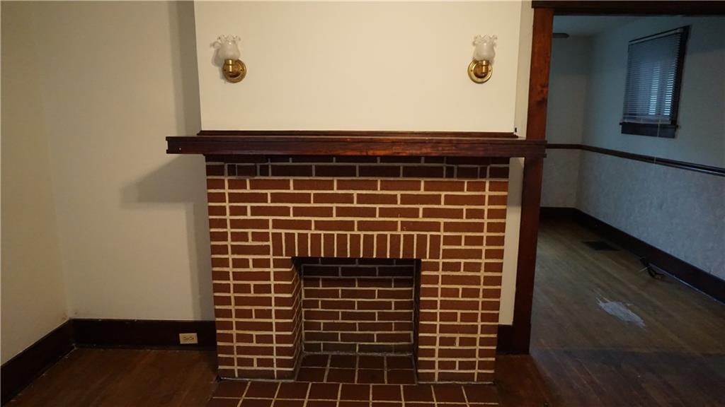 1121 Ingham Street Pittsburgh, PA 15212 - Photo 3 of 22 Gallery Image 3