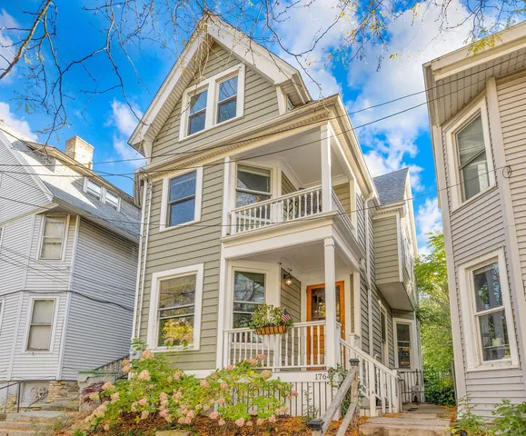 $479,000 | 1764 North Astor Street, Milwaukee, WI 53202