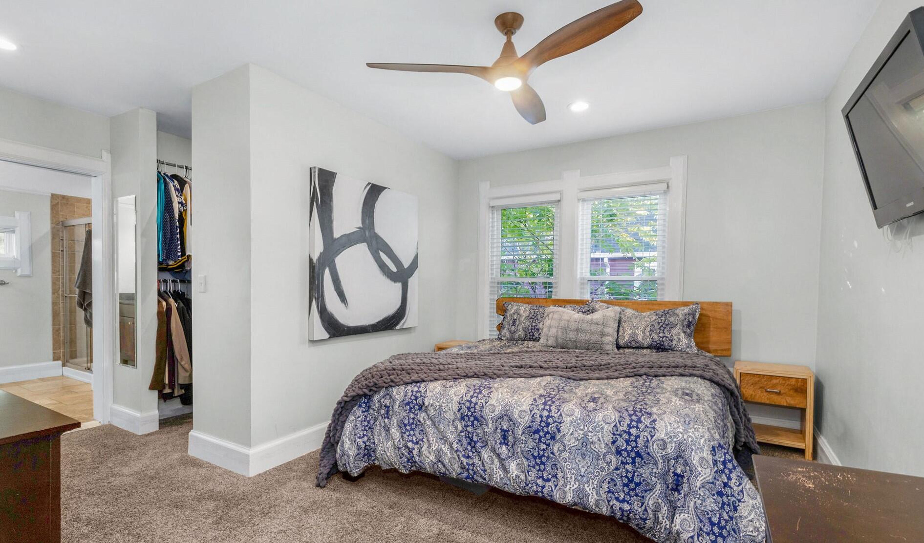 1764 North Astor Street Milwaukee, WI 53202 - Photo 11 of 21 Primary Bedroom