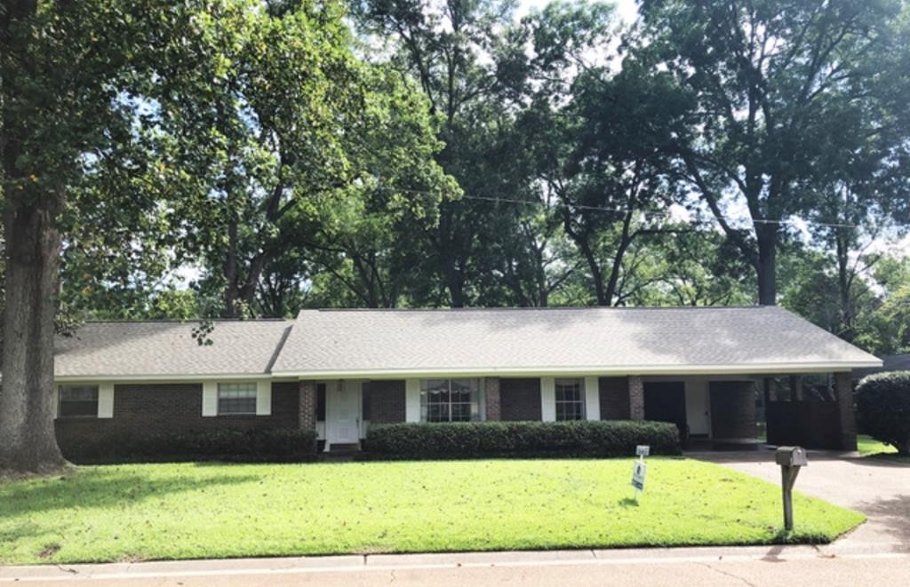 103 South Temple Road Natchez, MS 39120 - Photo 1 of 25 Main View
