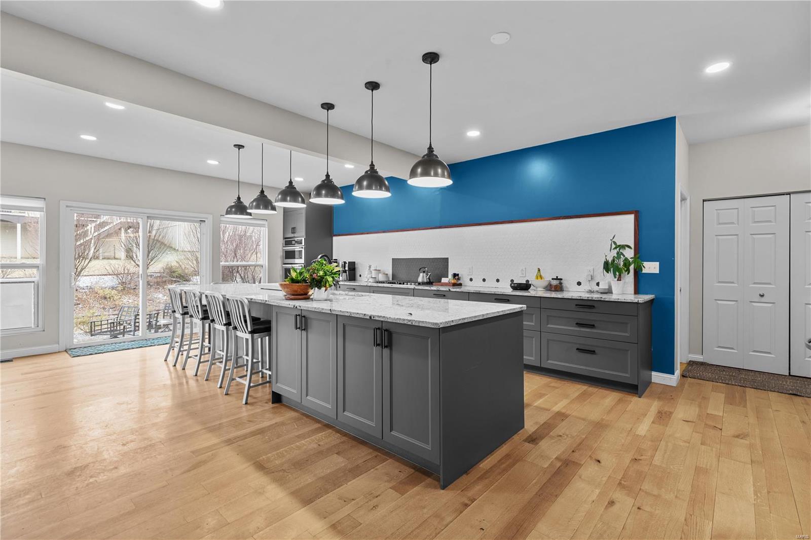 1290 Shorewind Trail St. Charles, MO 63303 - Photo 14 of 33