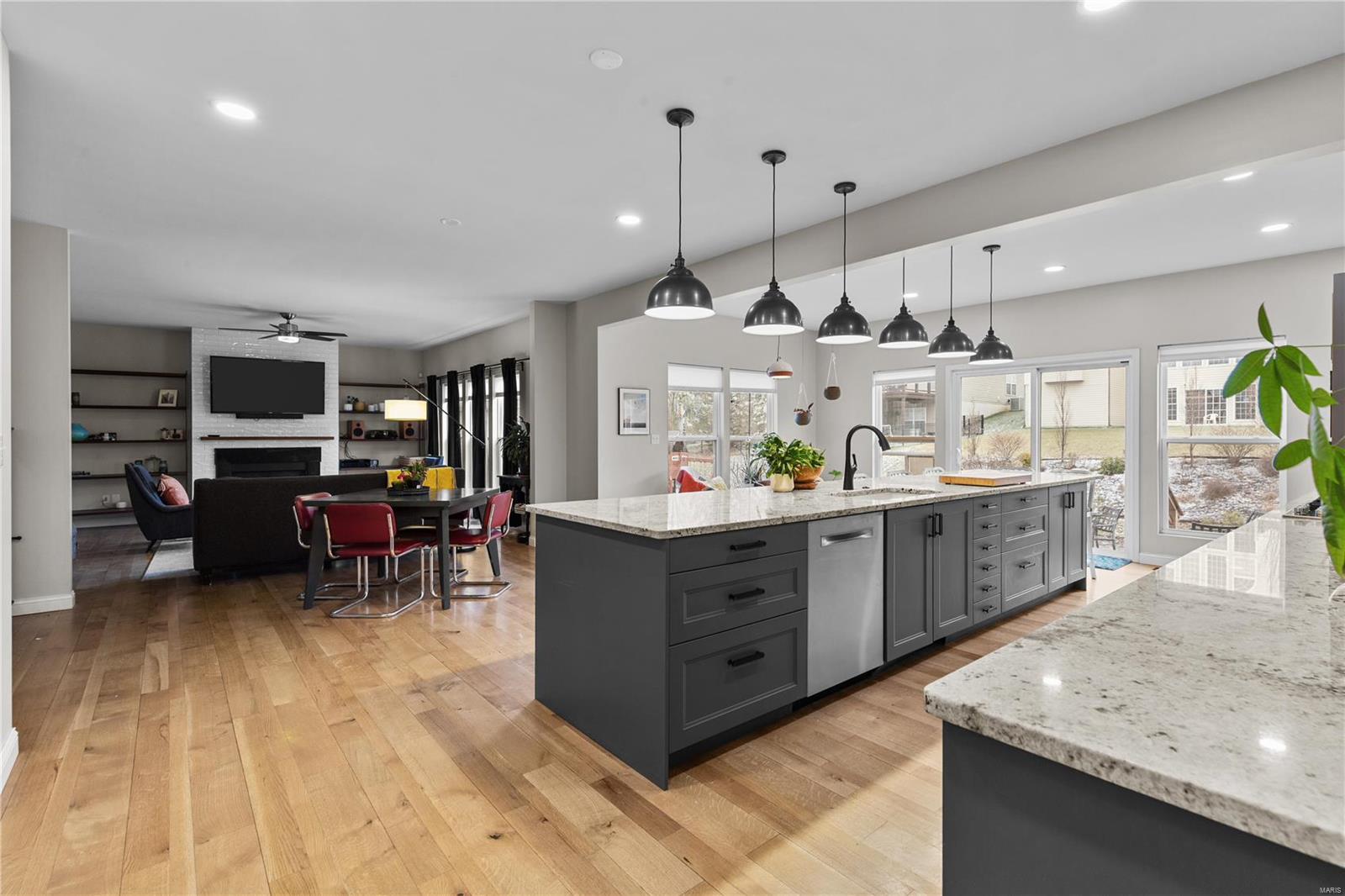 1290 Shorewind Trail St. Charles, MO 63303 - Photo 19 of 33