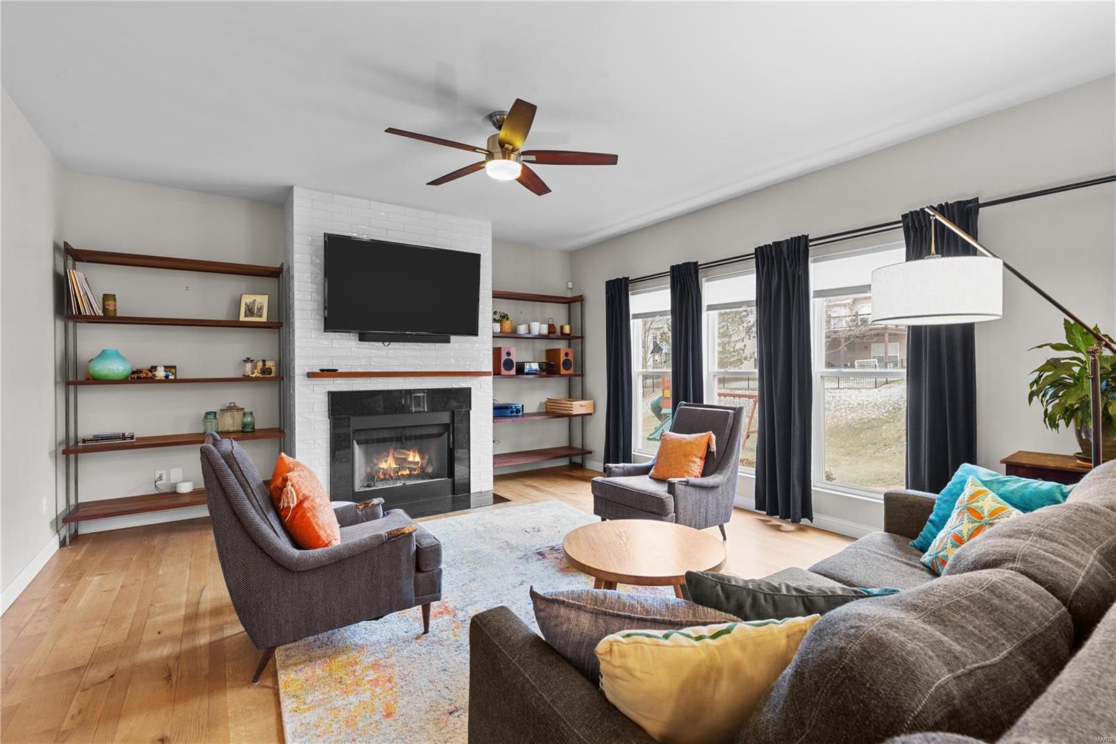 1290 Shorewind Trail St. Charles, MO 63303 - Photo 9 of 33