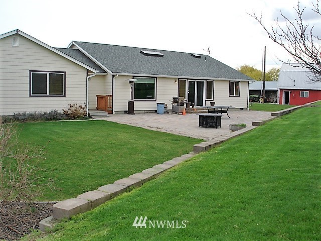 431 Division Road Zillah, WA 98953 - Photo 2 of 24 Gallery Image 2