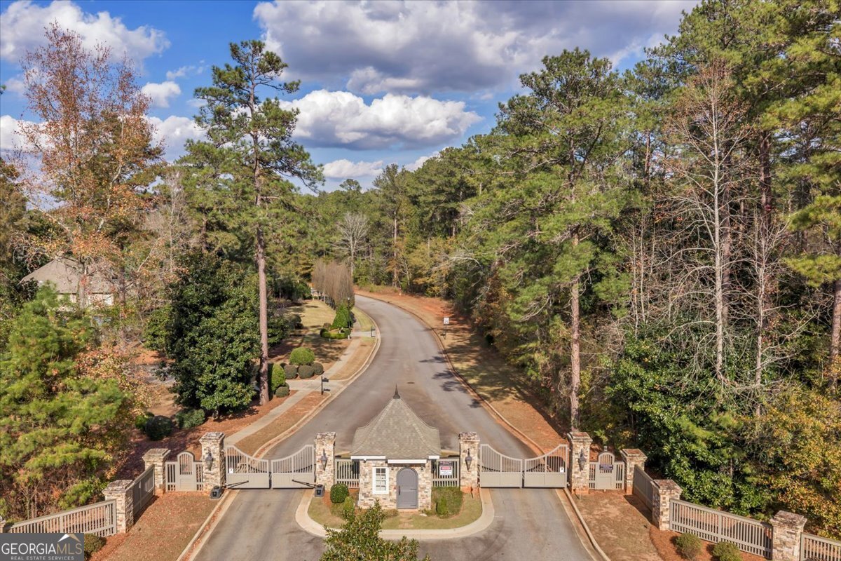 189 Camden Trace Macon, GA 31210 - Photo 3 of 12 a aerial view of a house with a yard