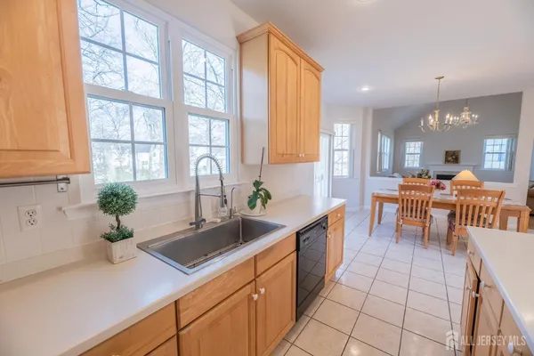 $1,499,000 | 6 Banyan Court, Edison, NJ 08820