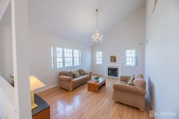 $1,499,000 | 6 Banyan Court, Edison, NJ 08820