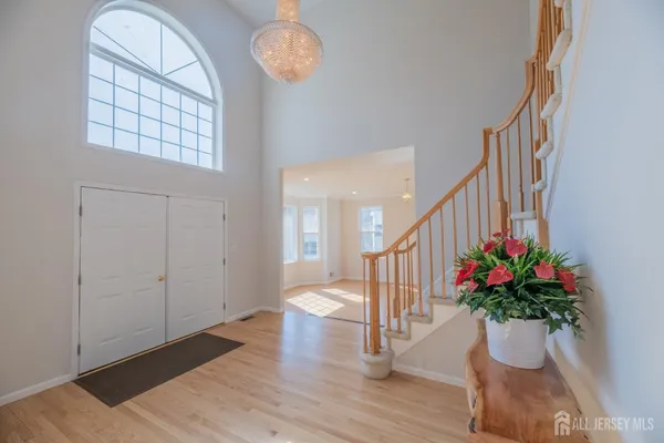 $1,499,000 | 6 Banyan Court, Edison, NJ 08820