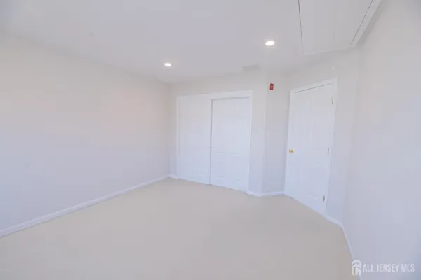 $1,499,000 | 6 Banyan Court, Edison, NJ 08820