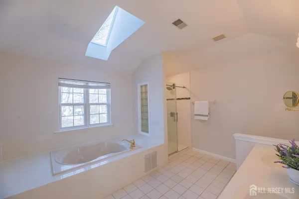$1,499,000 | 6 Banyan Court, Edison, NJ 08820
