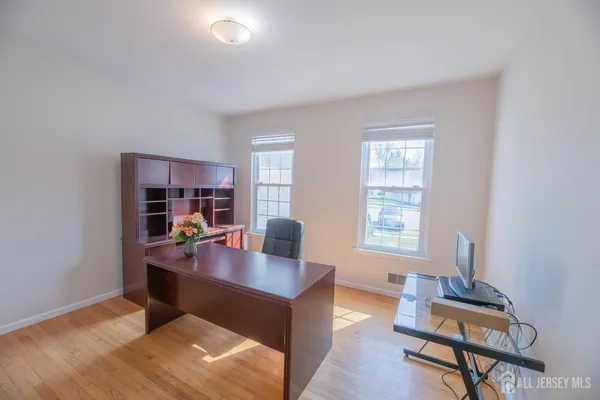 $1,499,000 | 6 Banyan Court, Edison, NJ 08820