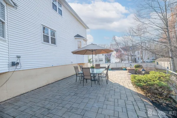 $1,499,000 | 6 Banyan Court, Edison, NJ 08820