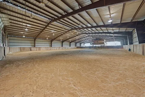 $3,600,000 | 2454 380 West State Highway, Jacksboro, TX 76458