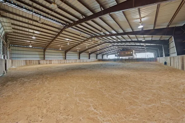 $3,600,000 | 2454 380 West State Highway, Jacksboro, TX 76458