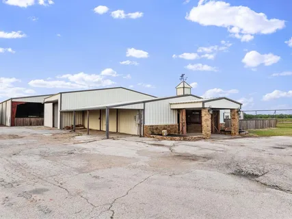 $3,600,000 | 2454 380 West State Highway, Jacksboro, TX 76458