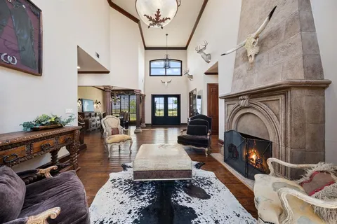 $3,600,000 | 2454 380 West State Highway, Jacksboro, TX 76458