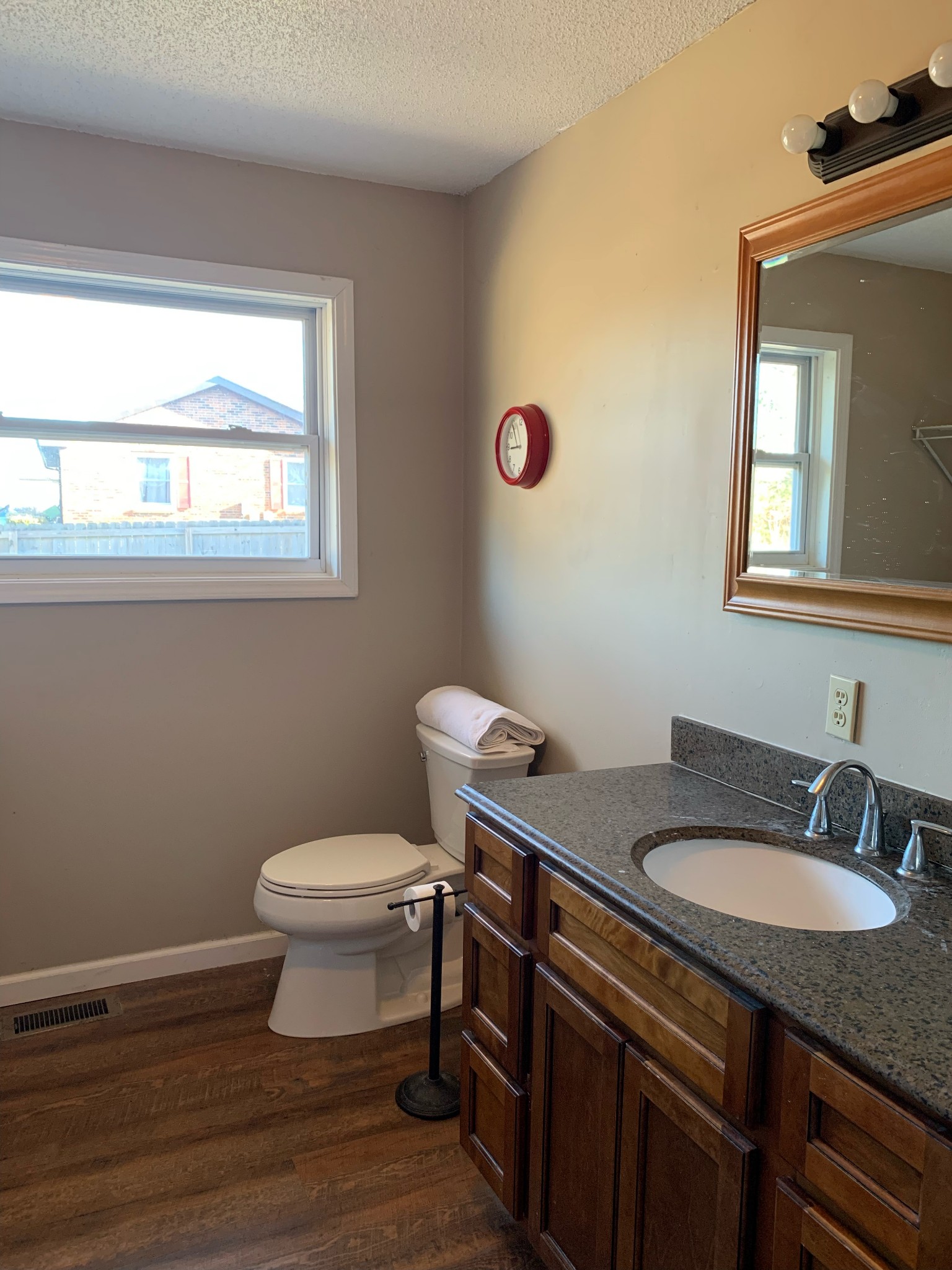 1 Cable Road Oak Grove, KY 42262 - Photo 6 of 10