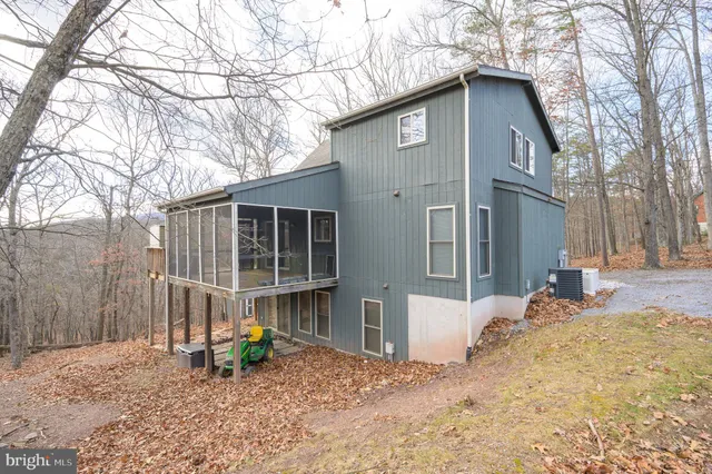 $409,900 | 166 Nemacolin Trail, Hedgesville, WV 25427