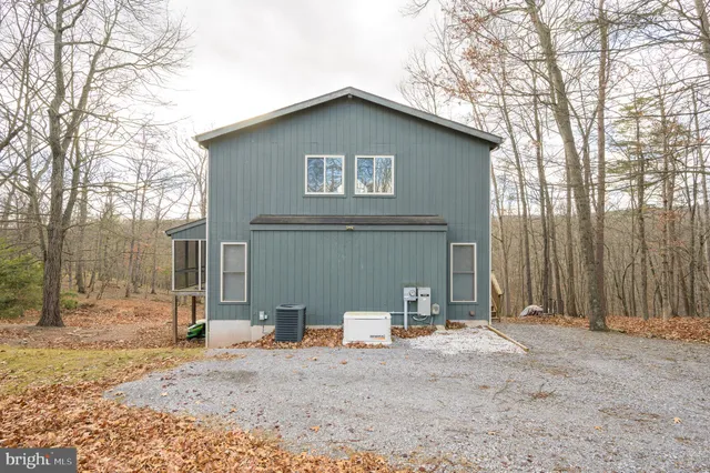 $409,900 | 166 Nemacolin Trail, Hedgesville, WV 25427