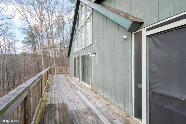 $409,900 | 166 Nemacolin Trail, Hedgesville, WV 25427