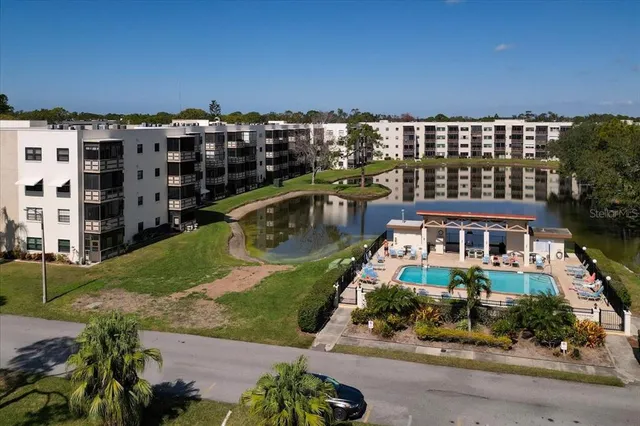 $215,000 | 6070 80th Street North, Unit 410, St. Petersburg, FL 33709