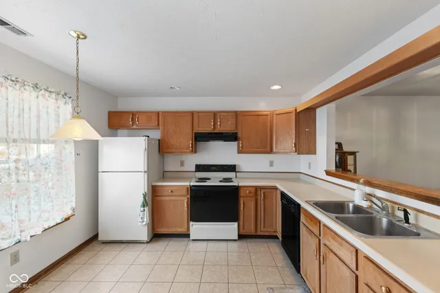 $223,000 | 2047 Pelican Drive, Franklin, IN 46131