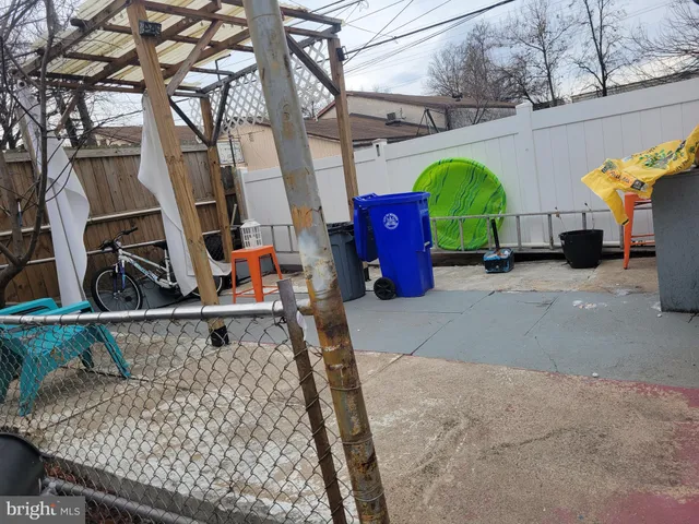 a view of a back yard of the house