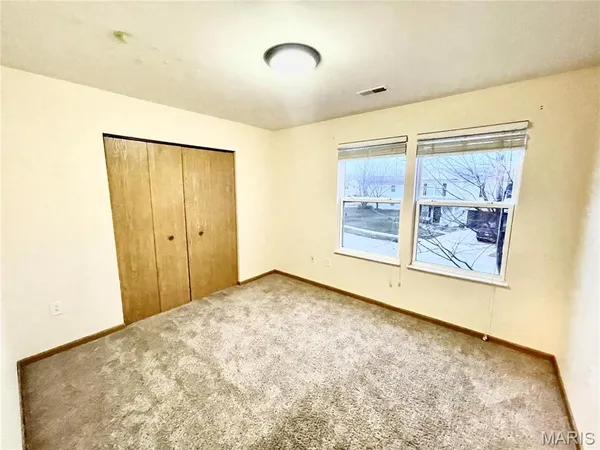 $2,300 | 308 Falling Leaf Way, Mascoutah, IL 62258