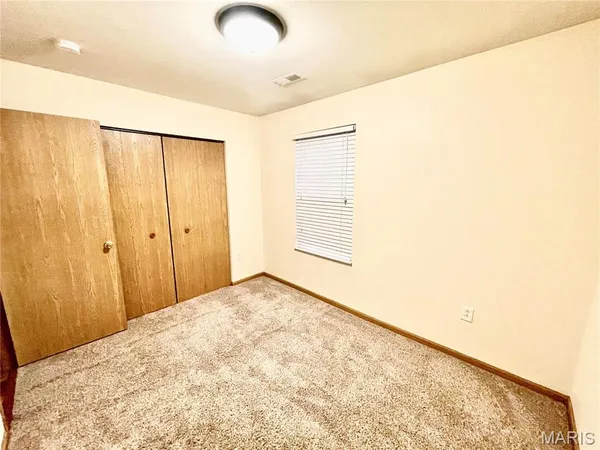 $2,300 | 308 Falling Leaf Way, Mascoutah, IL 62258