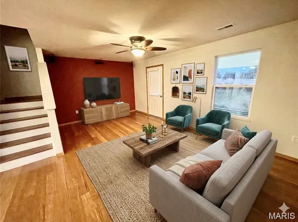 $2,300 | 308 Falling Leaf Way, Mascoutah, IL 62258