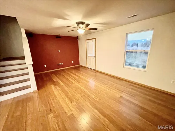 $2,300 | 308 Falling Leaf Way, Mascoutah, IL 62258