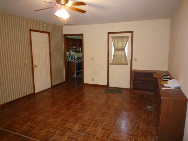 2717 Raney Drive Vincennes, IN 47591 - Photo 8 of 12 Gallery Image 8