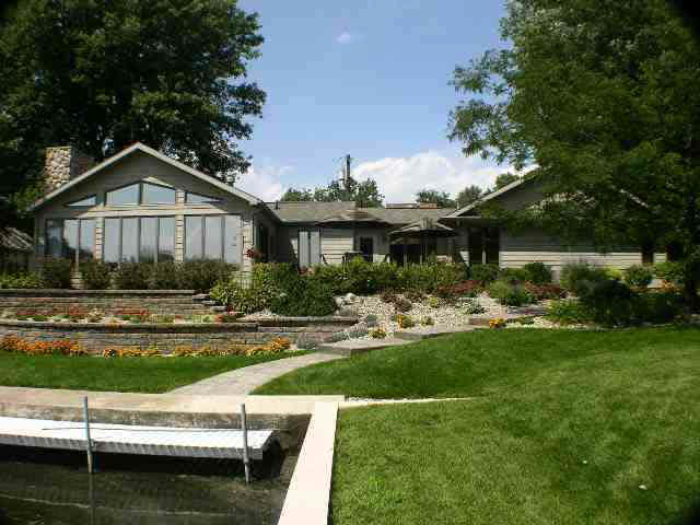 6713 East Rainey Road North Syracuse, IN 46567 - Photo 1 of 23 Gallery Image 1