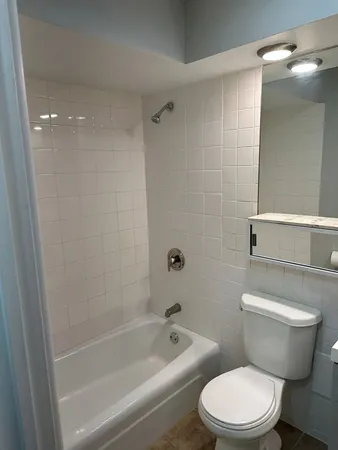 $1,750 | 3161 North Cambridge Avenue, Unit 312, Chicago, IL 60657