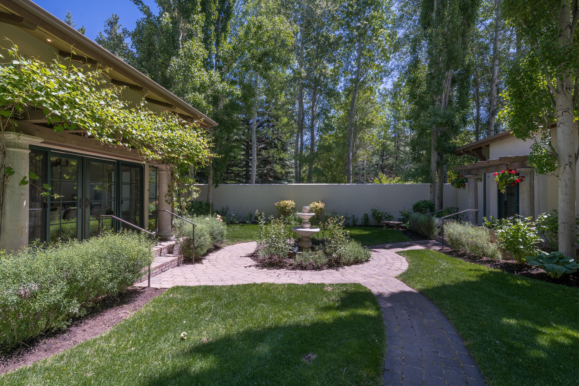 5 Willow Road Sun Valley, ID 83353 - Photo 34 of 55 Courtyard btwn house + guest cottage