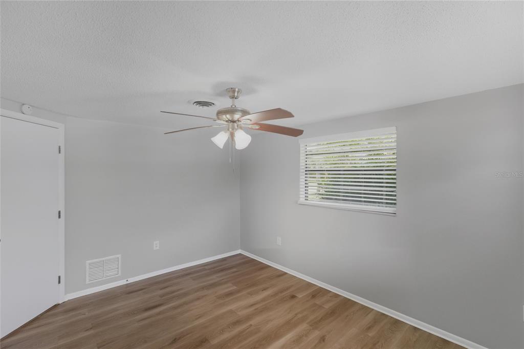 101 Oberlin Road Venice, FL 34293 - Photo 18 of 27