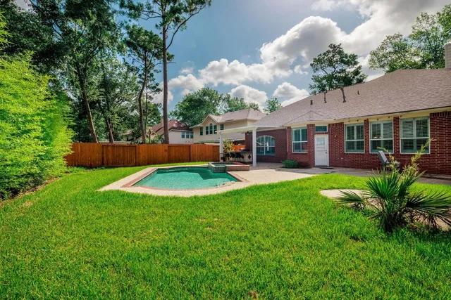 $3,150 | 19 Poplar Pine Court, The Woodlands, TX 77385
