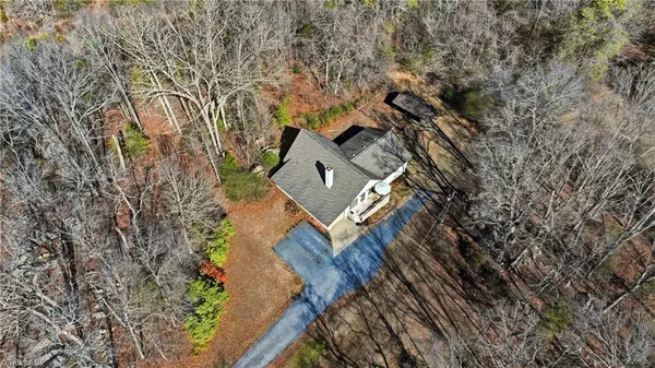 $795,000 | 8015 East US Highway 64, Thomasville, NC 27360