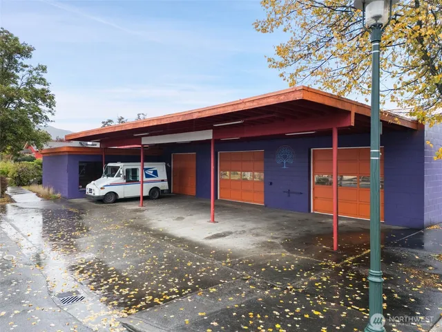 $4,277 | 209 South Sequim Avenue, Sequim, WA 98382