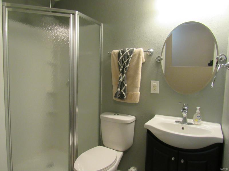 9777 North Holy Cross Road Fairview Heights, IL 62208 - Photo 21 of 33 Gallery Image 21