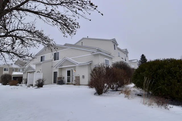 $295,000 | 17556 Elm Road North, Maple Grove, MN 55311