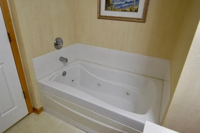 $295,000 | 17556 Elm Road North, Maple Grove, MN 55311