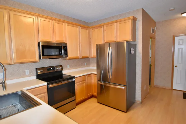 $295,000 | 17556 Elm Road North, Maple Grove, MN 55311