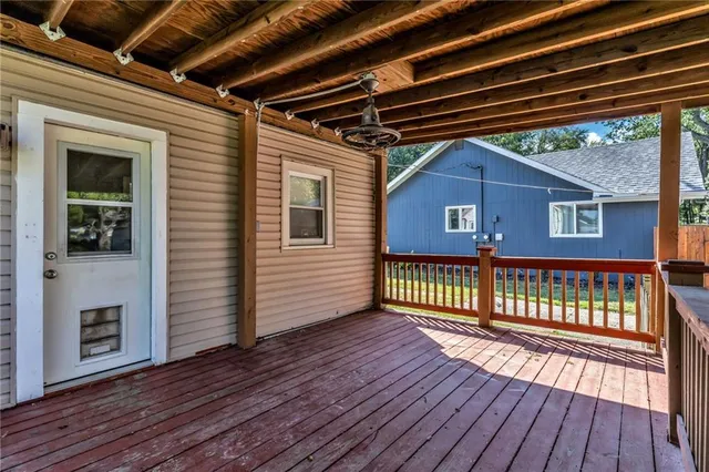 $215,000 | 1109 Northwest B Street, Blue Springs, MO 64015