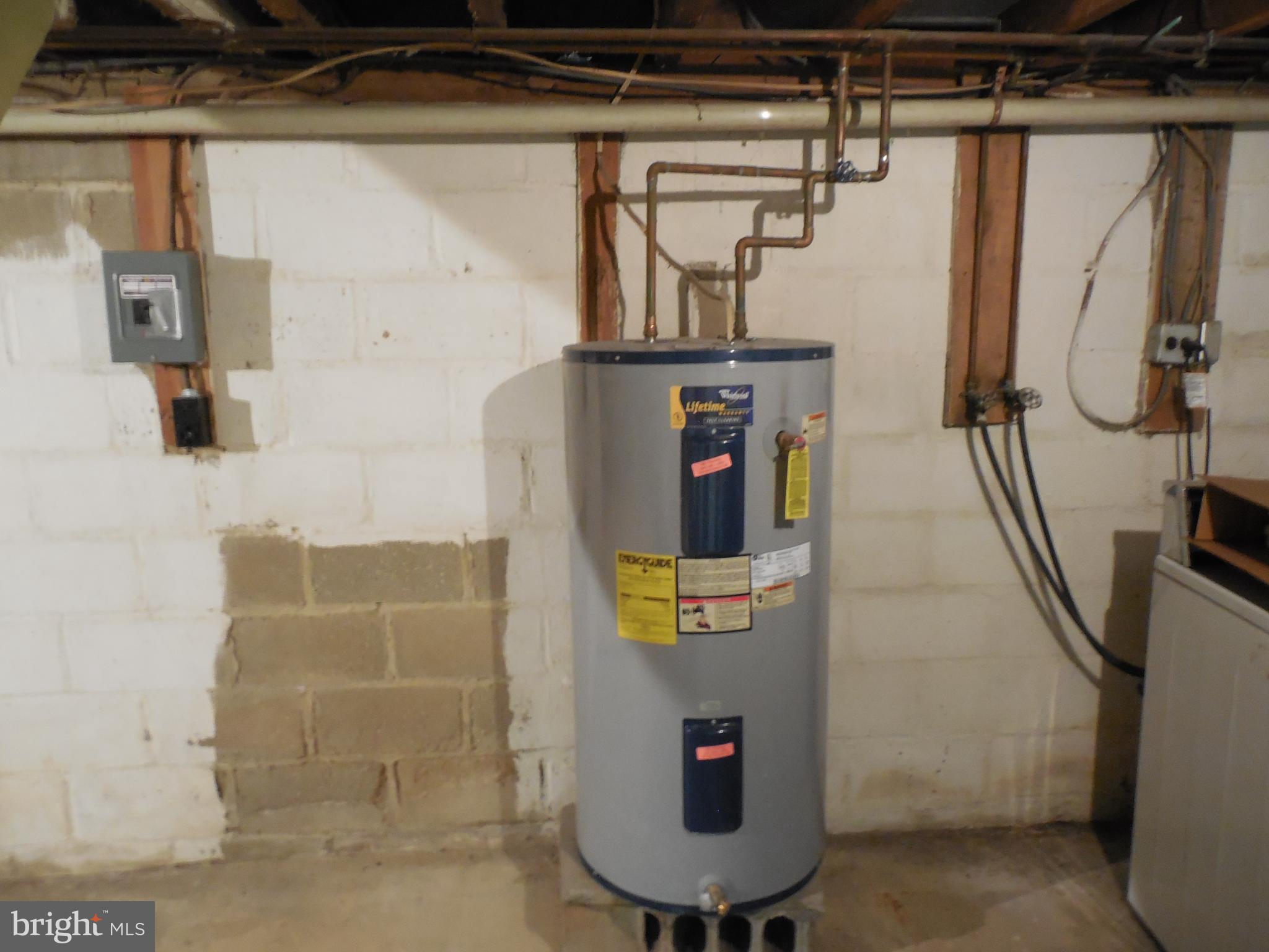 11400 Tippett Road Clinton, MD 20735 - Photo 23 of 36 updated hot water
