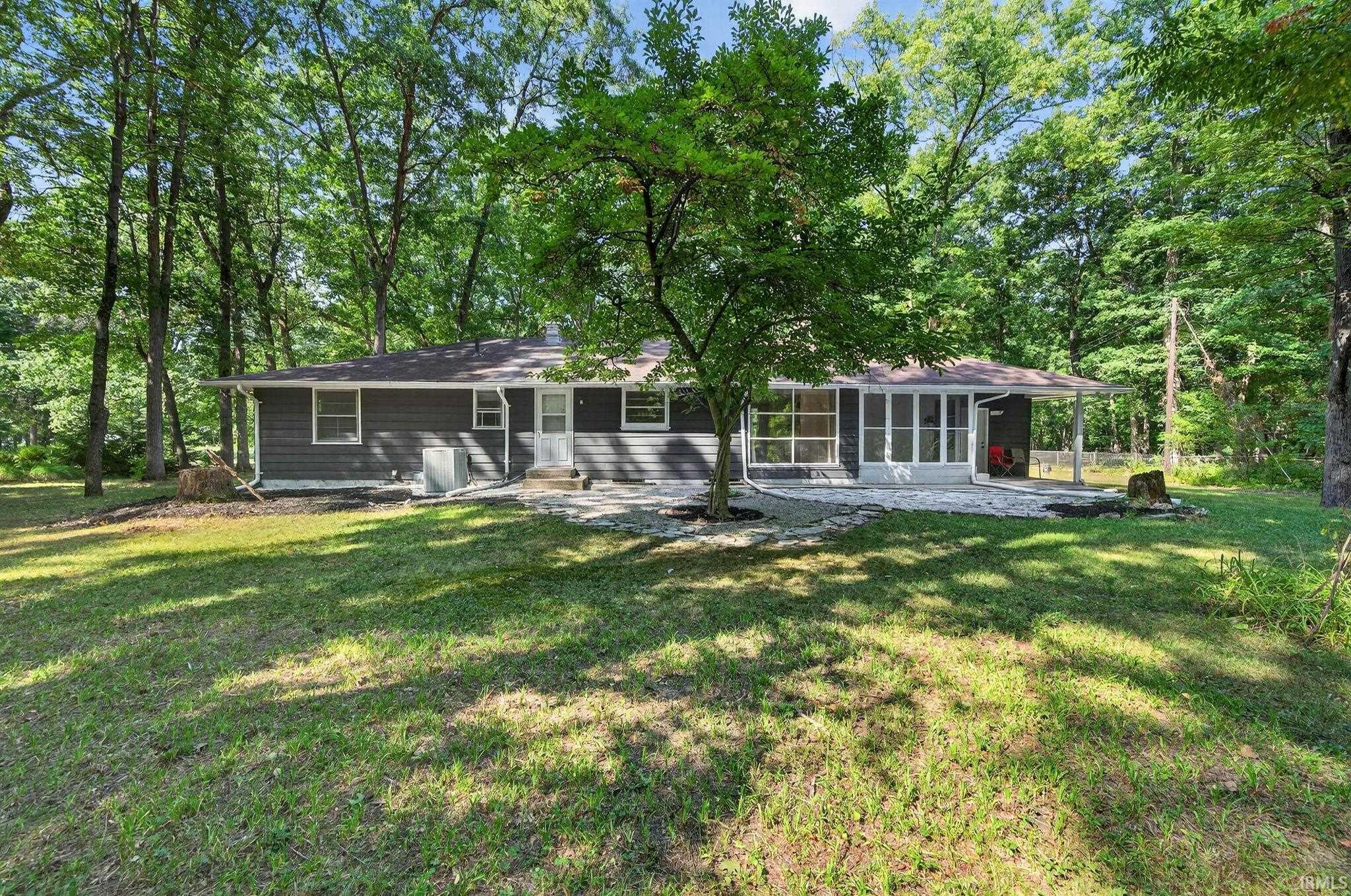55260 Filbert Road Mishawaka, IN 46545 - Photo 2 of 27