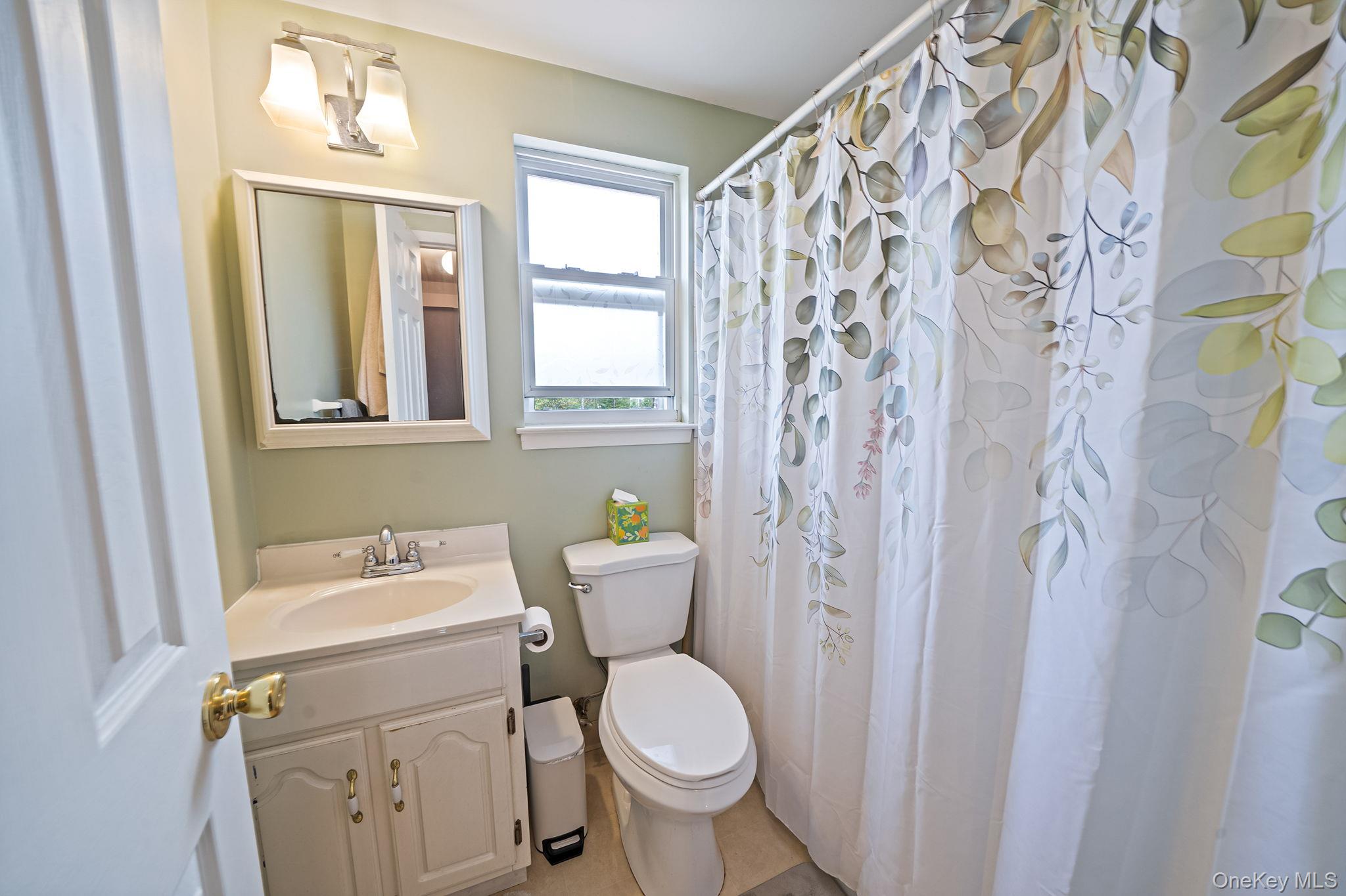 106 Holbrook Road Centereach, NY 11720 - Photo 19 of 27