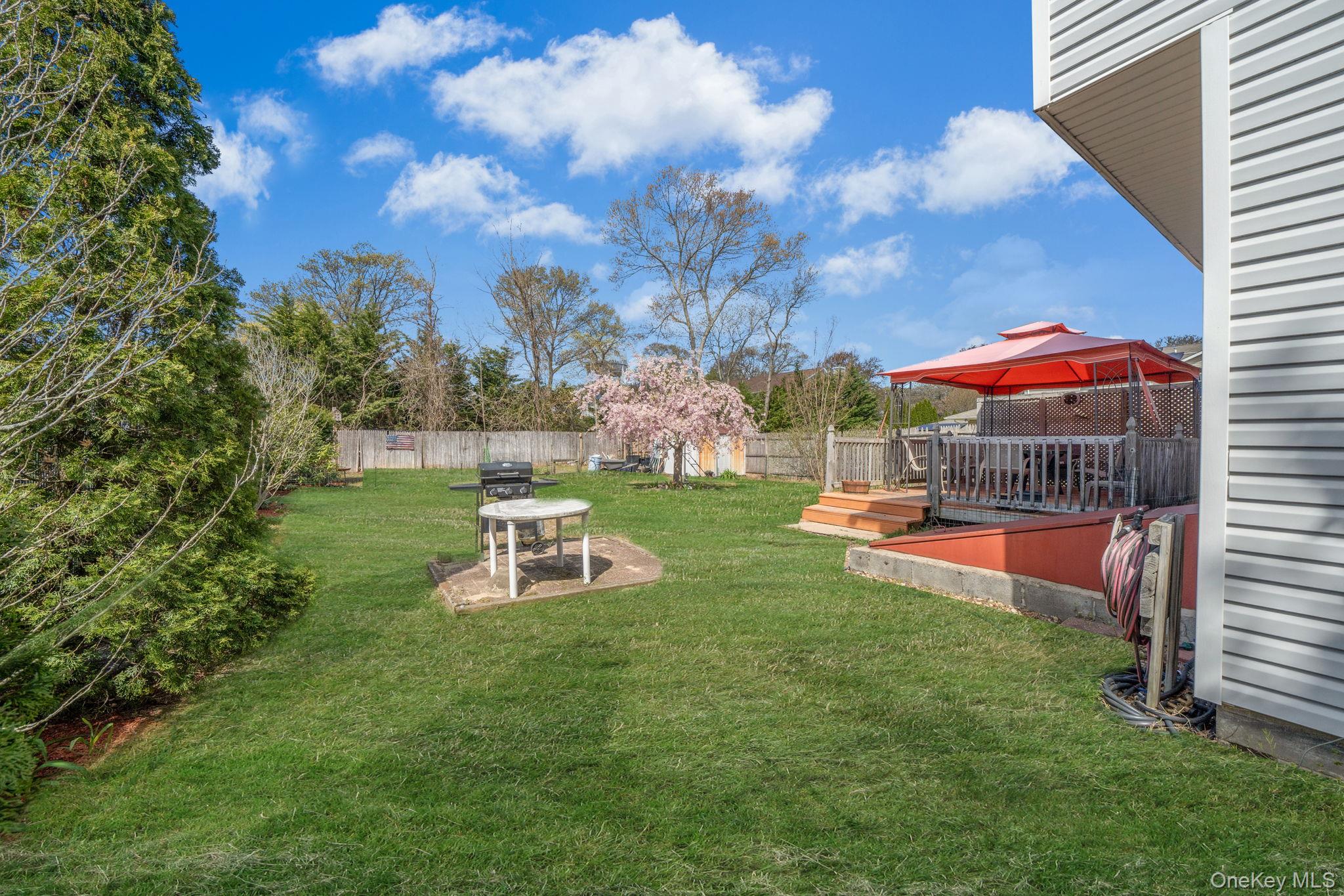 106 Holbrook Road Centereach, NY 11720 - Photo 20 of 27