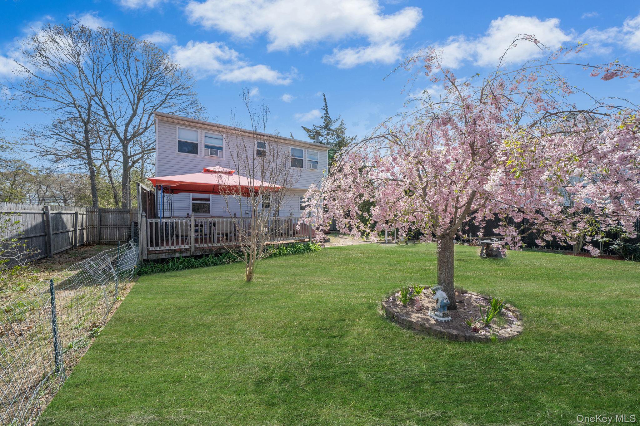 106 Holbrook Road Centereach, NY 11720 - Photo 24 of 27